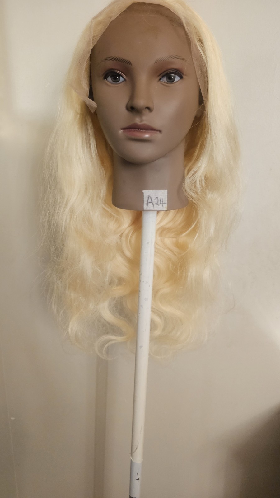 High Quality regular Top 28 ” blonde straight 100% Virgin Human Hair Lace Wig