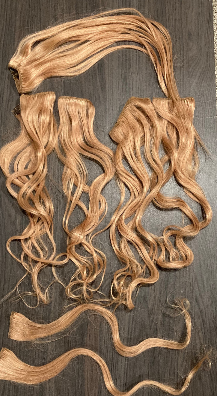 Royale Clip on Hair Extensions 100% Human Remy 19″