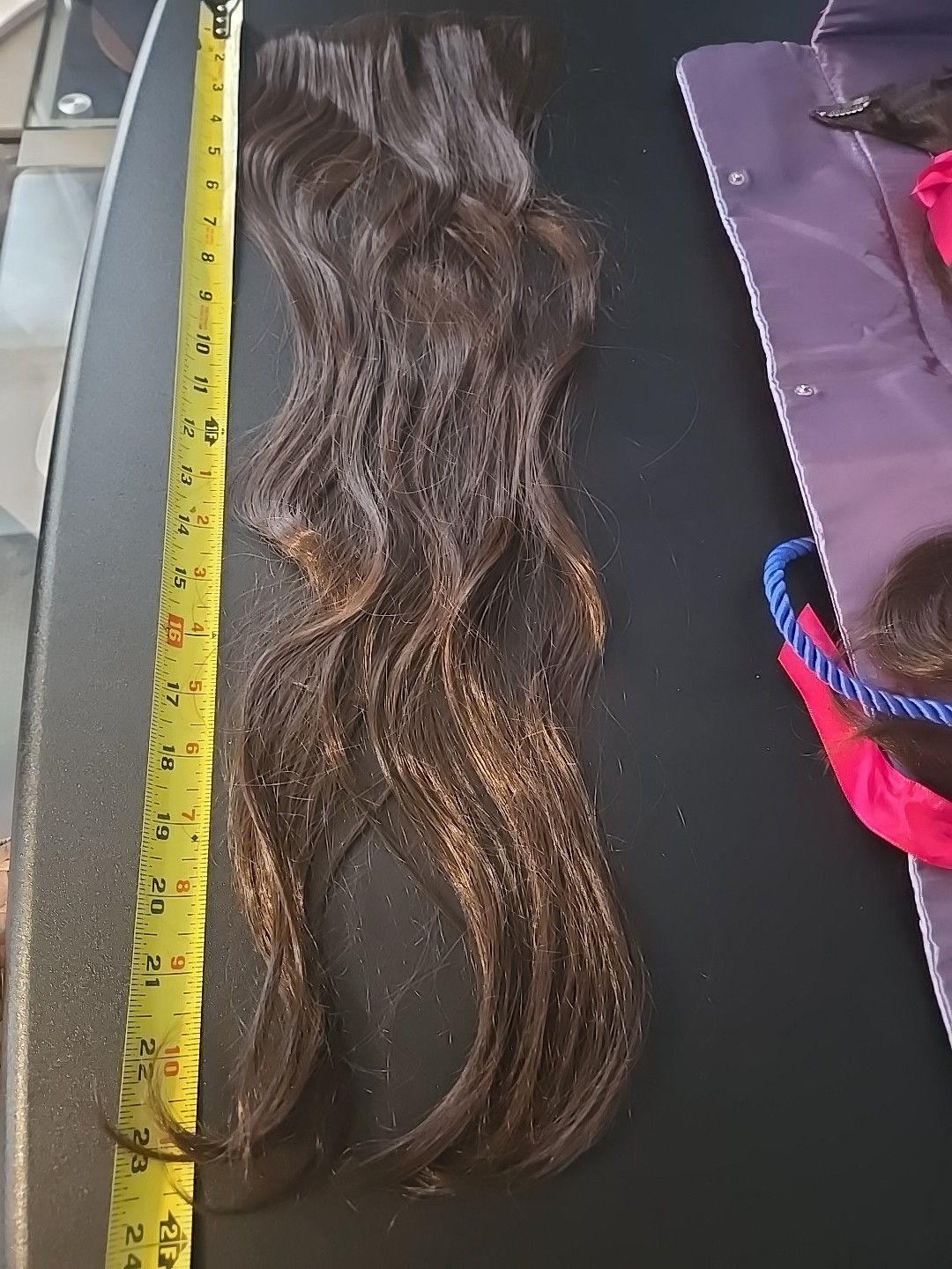 Brown Hair Extensions Hair Clip In 2 Sets ( 18″ And 25″) In A Silky Pouch