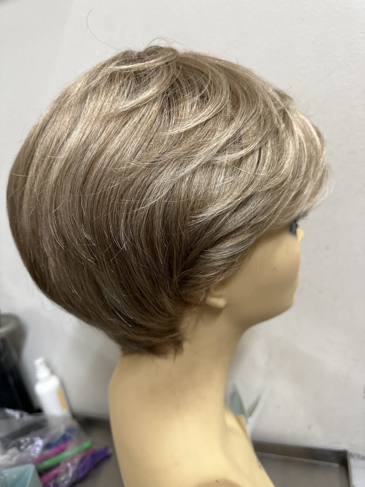 SIMPLY CLASSIC WIG-GABOR-GL16/27SS BUTR BISCUIT-Short Boy cut easy to wear+Style