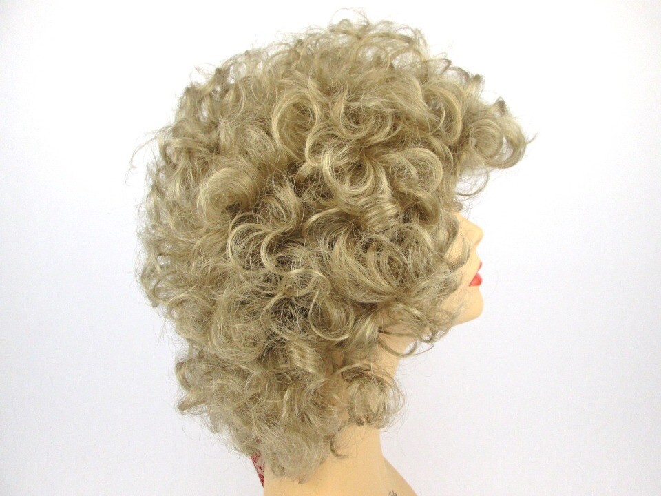 60S 70S WOMENS LADY SHORT COLLAR LENGTH SOFT CURLS CURLY WIG MISTY GOLDEN GIRLS