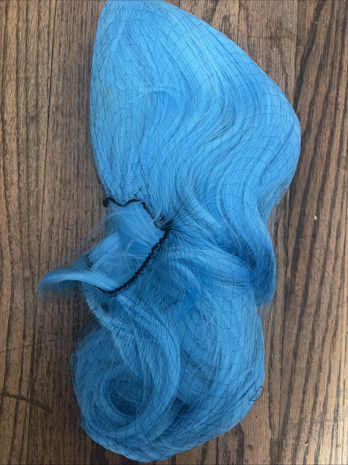 Blue wig For woman Long Hair 32 Inches The Pictures Of The Wig Are NOT exact