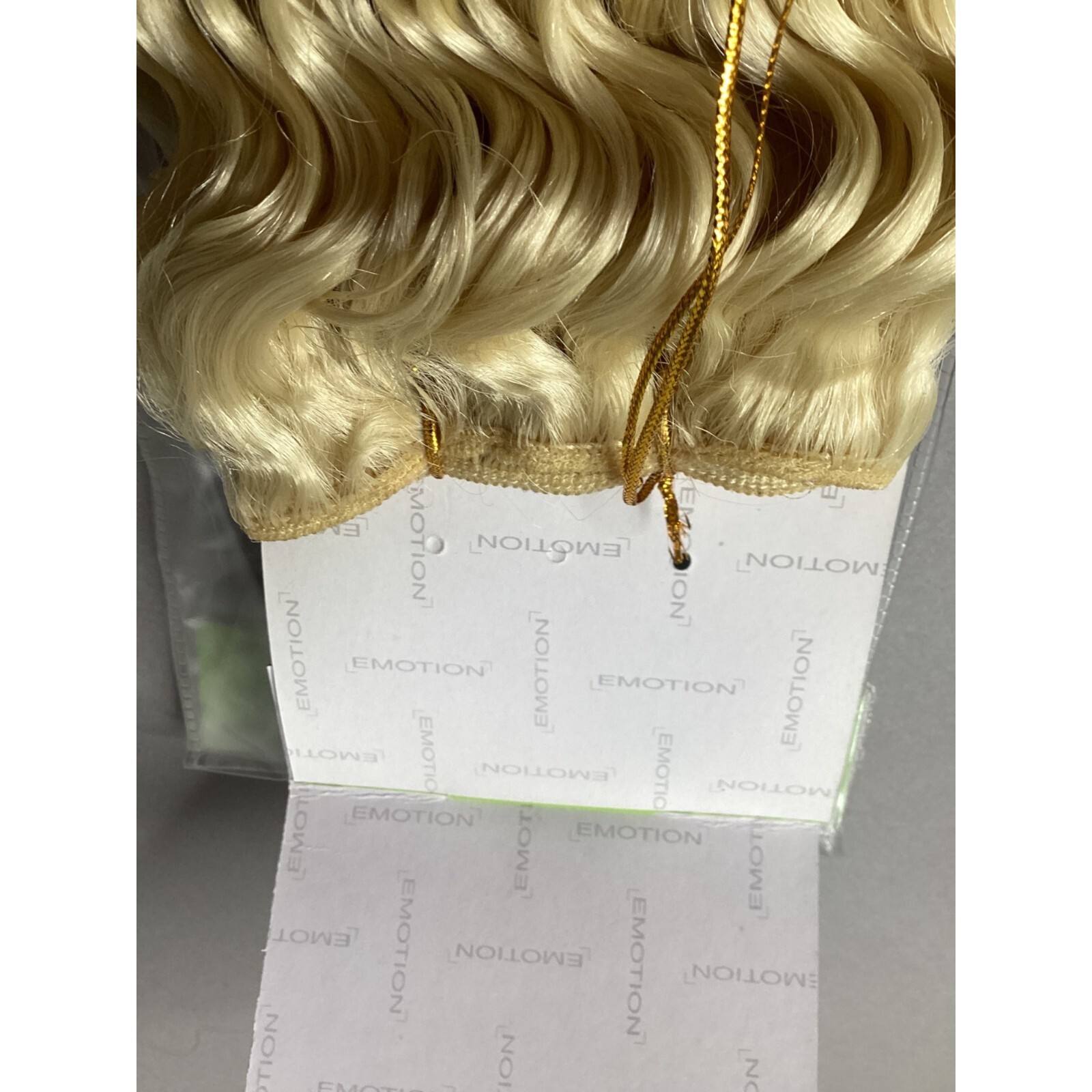 18″ Deep Wave Color #613 Platinum Blonde Blended Hair Extensions Track Emotion