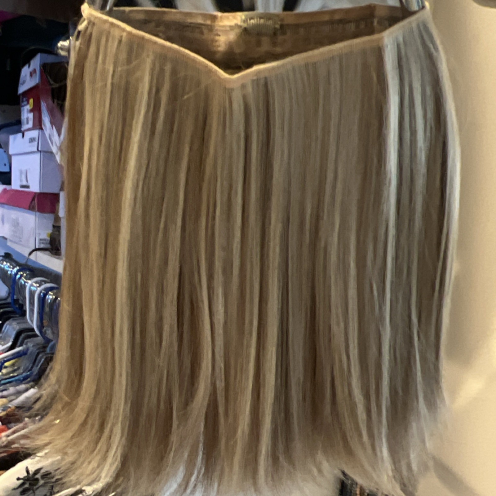 thathair. AM01 12″ Bahama Beige Clip-In Wavy Synthetic Hair Extension