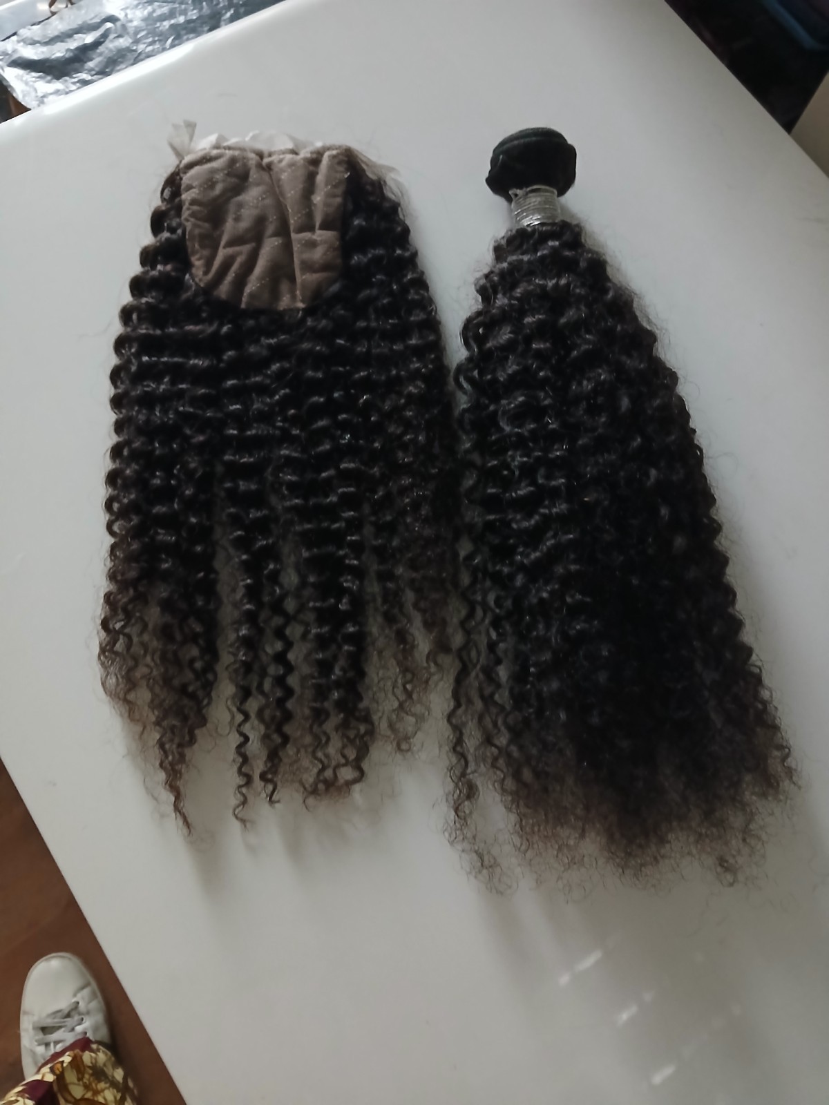 12A 22+20INCH 4X4 SILK BASE CLOSURE PERUVIAN HUMAN HAIR KINKY SOFT CURL 150g 1B#
