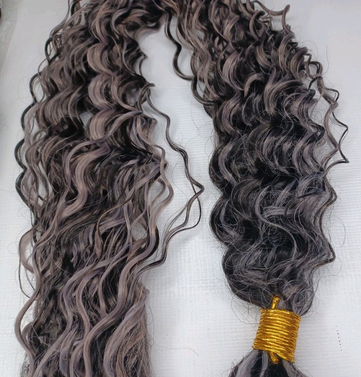 3 Bundles 34″ Hair Extensions Body Wave Black & Grey