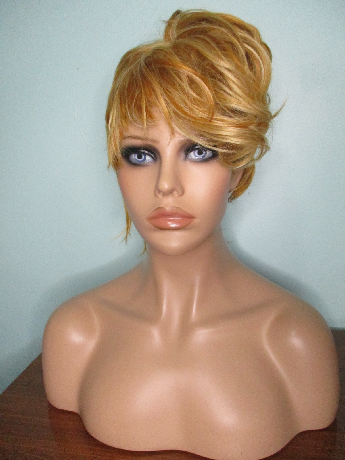2″ – 6″ blonde asymmetrical pixie shrug swept WIG – VANESSA by FIFTH AVENUE