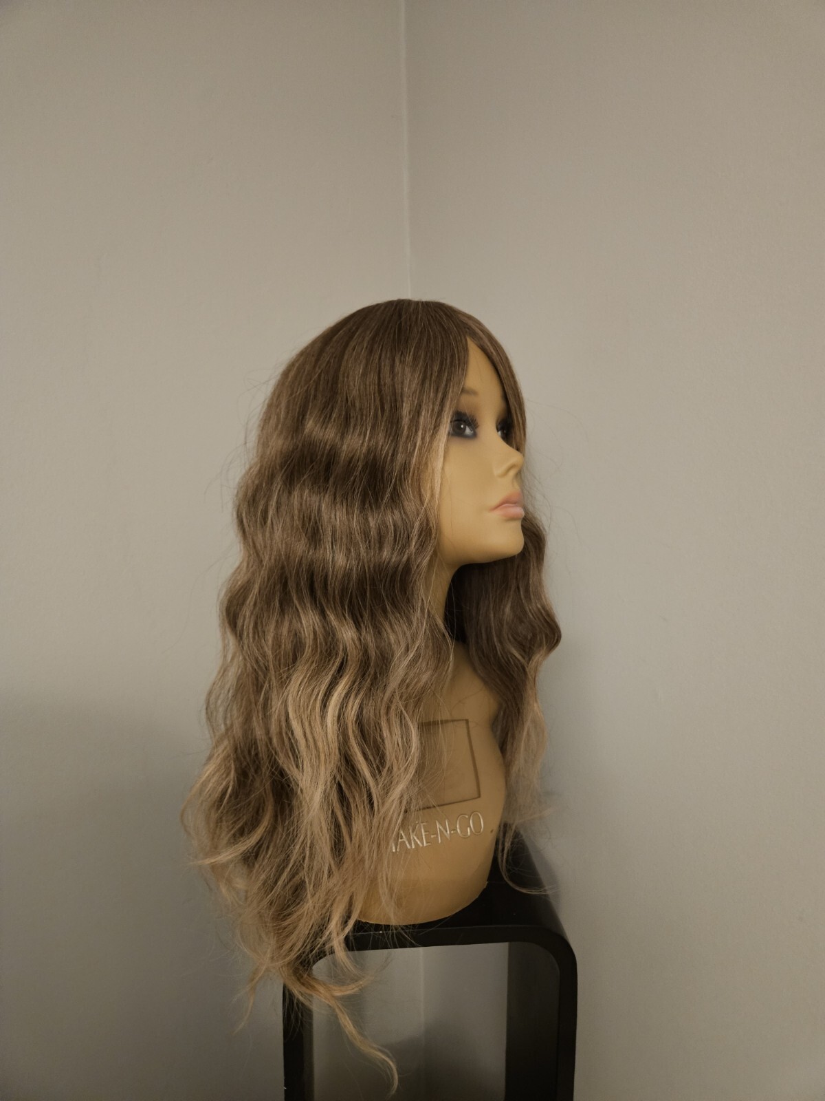 MIXED HAZELNUT BLONDE BROWN WAVY HAIR BANGS WIG
