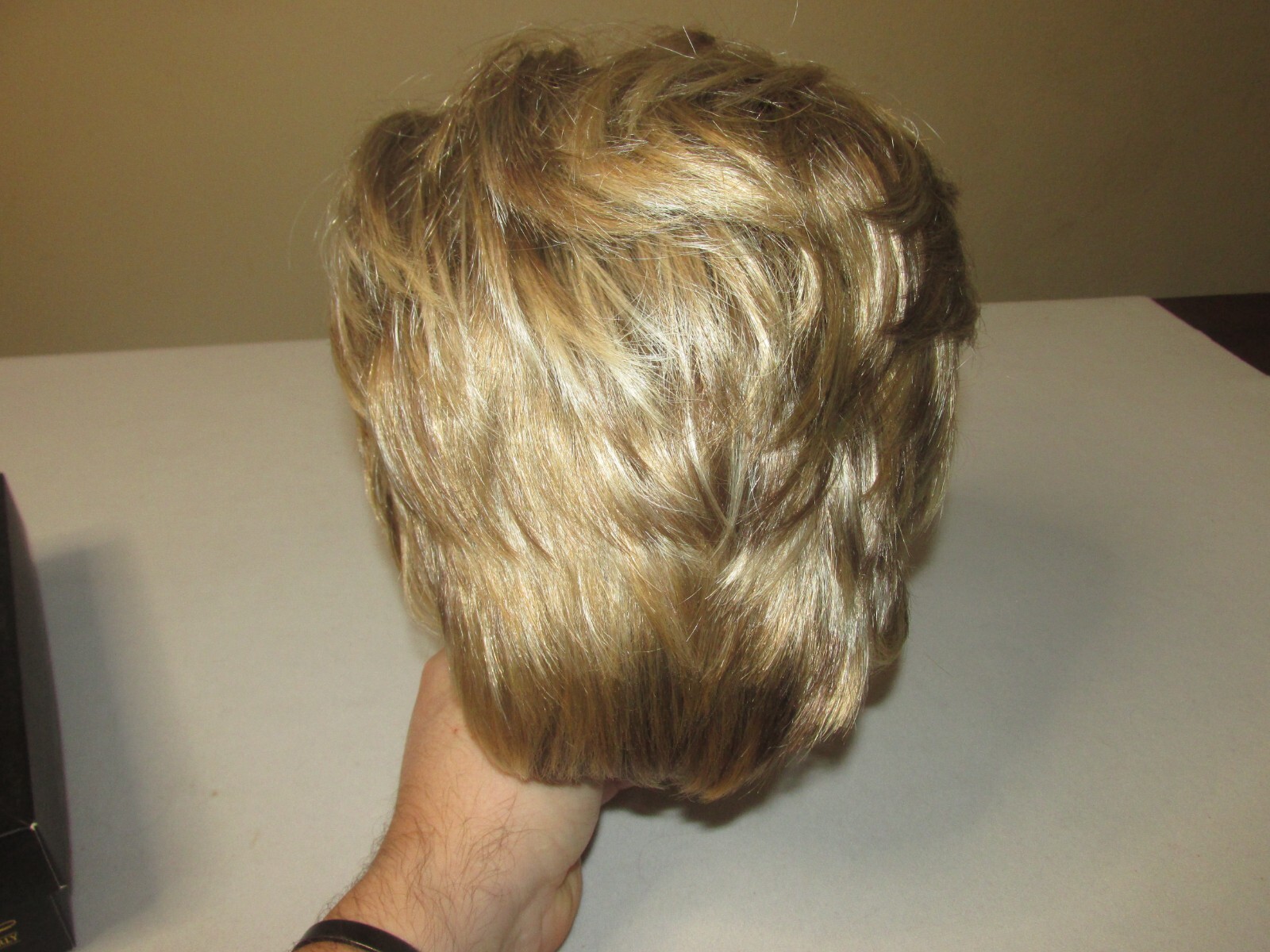 Tony of Beverly Women’s Wig * Frenchy * Caramel Kiss * MSRP $171