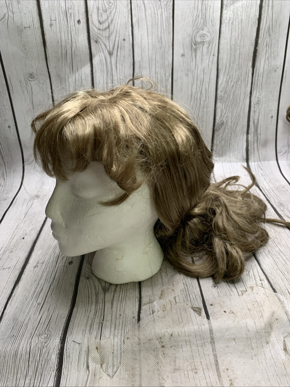 Mona Lisa Wig Modacrylic Long Dirty Blonde Hair