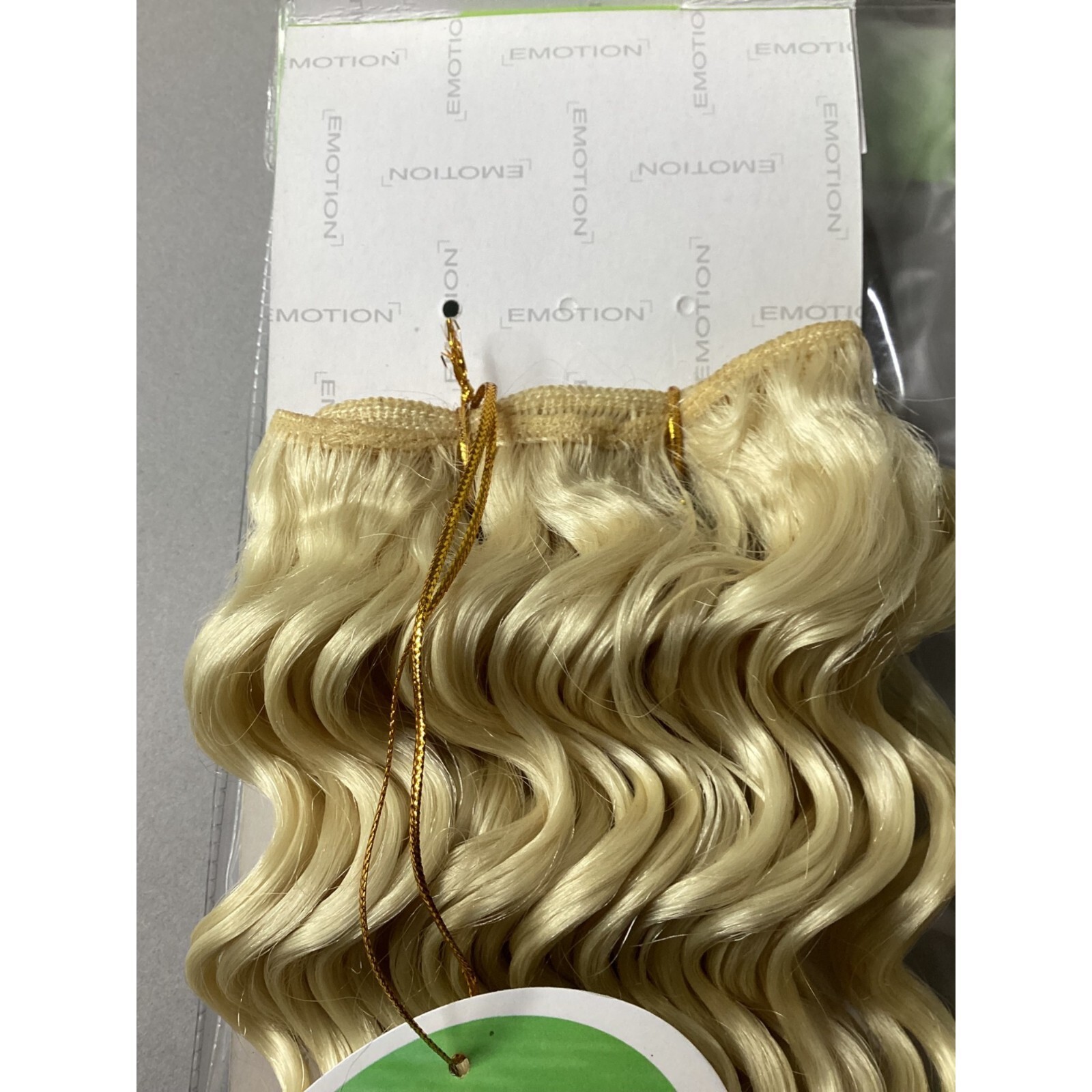 18″ Deep Wave Color #613 Platinum Blonde Blended Hair Extensions Track Emotion