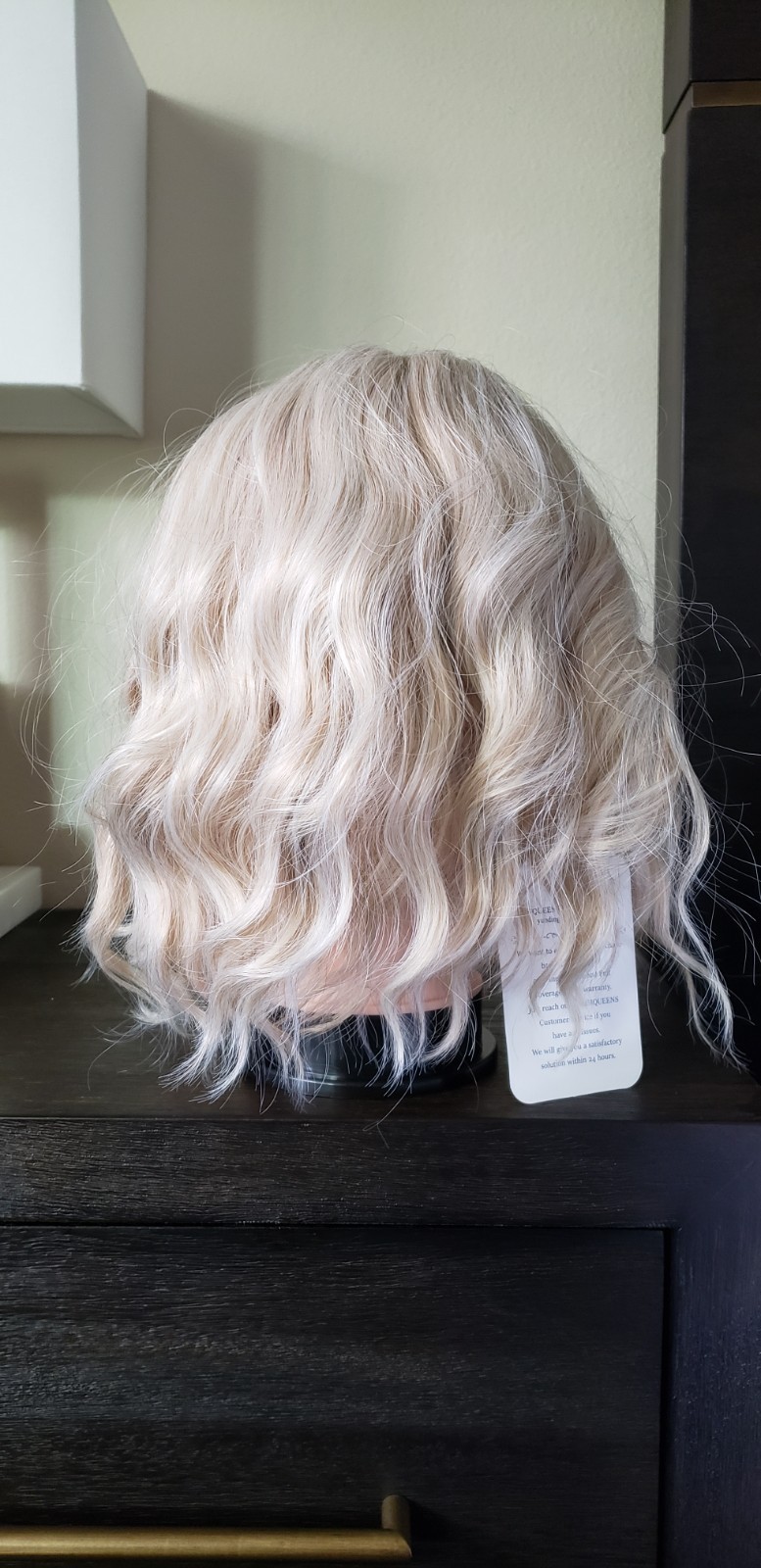 Women’s Platinum Blonde Wavy Bob Wig, Synthetic Crossdresser & LovedoII Acessory