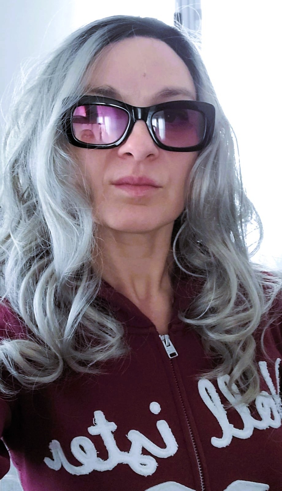 30″ Platinum Blonde Lace Front Wig Long Wavy Curly Silver Blonde No Glue