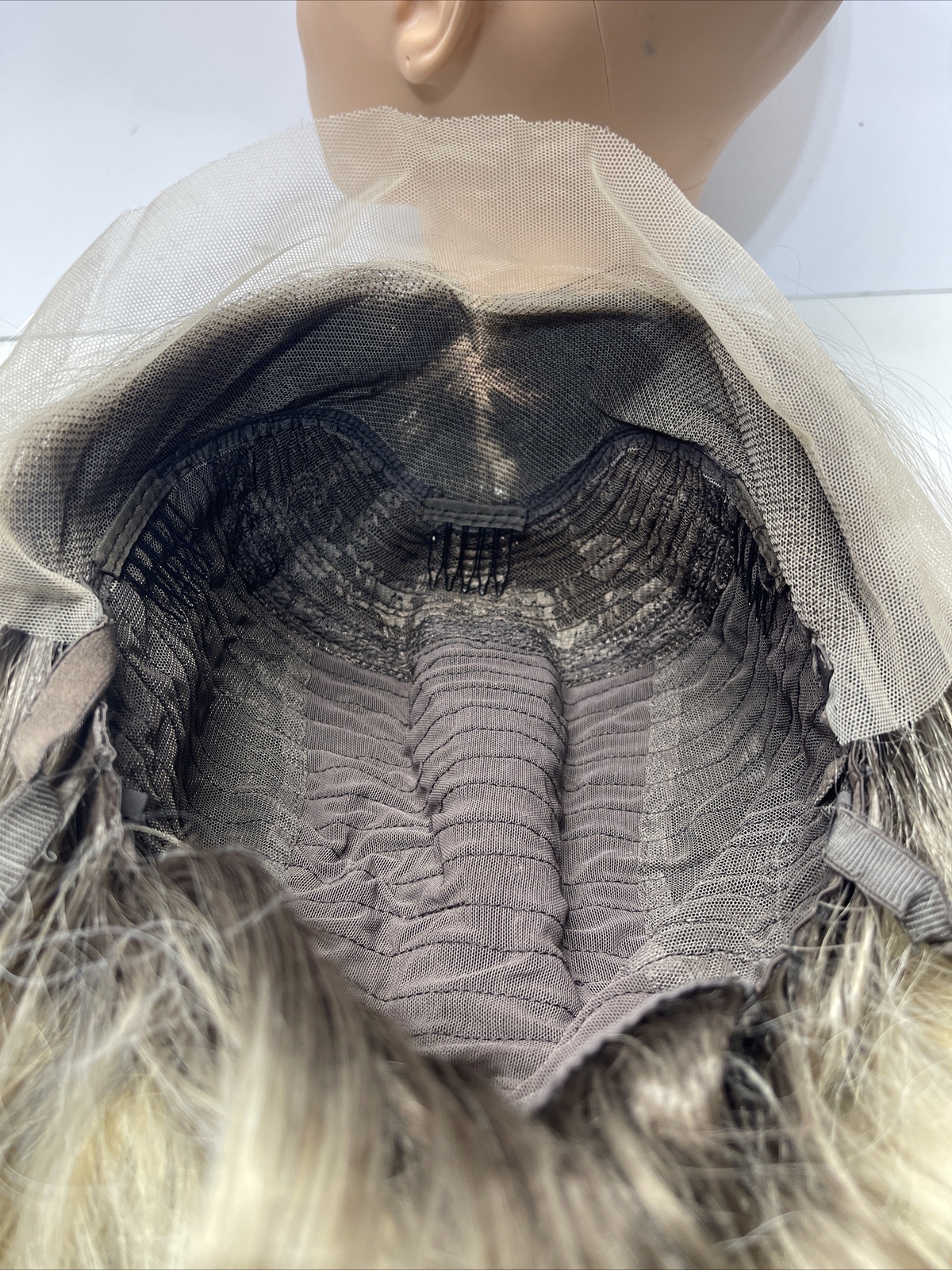 WOMEN’S LACE FRONT ROOTED MIXED OMBRE BLONDE SHORT WAVY Wig