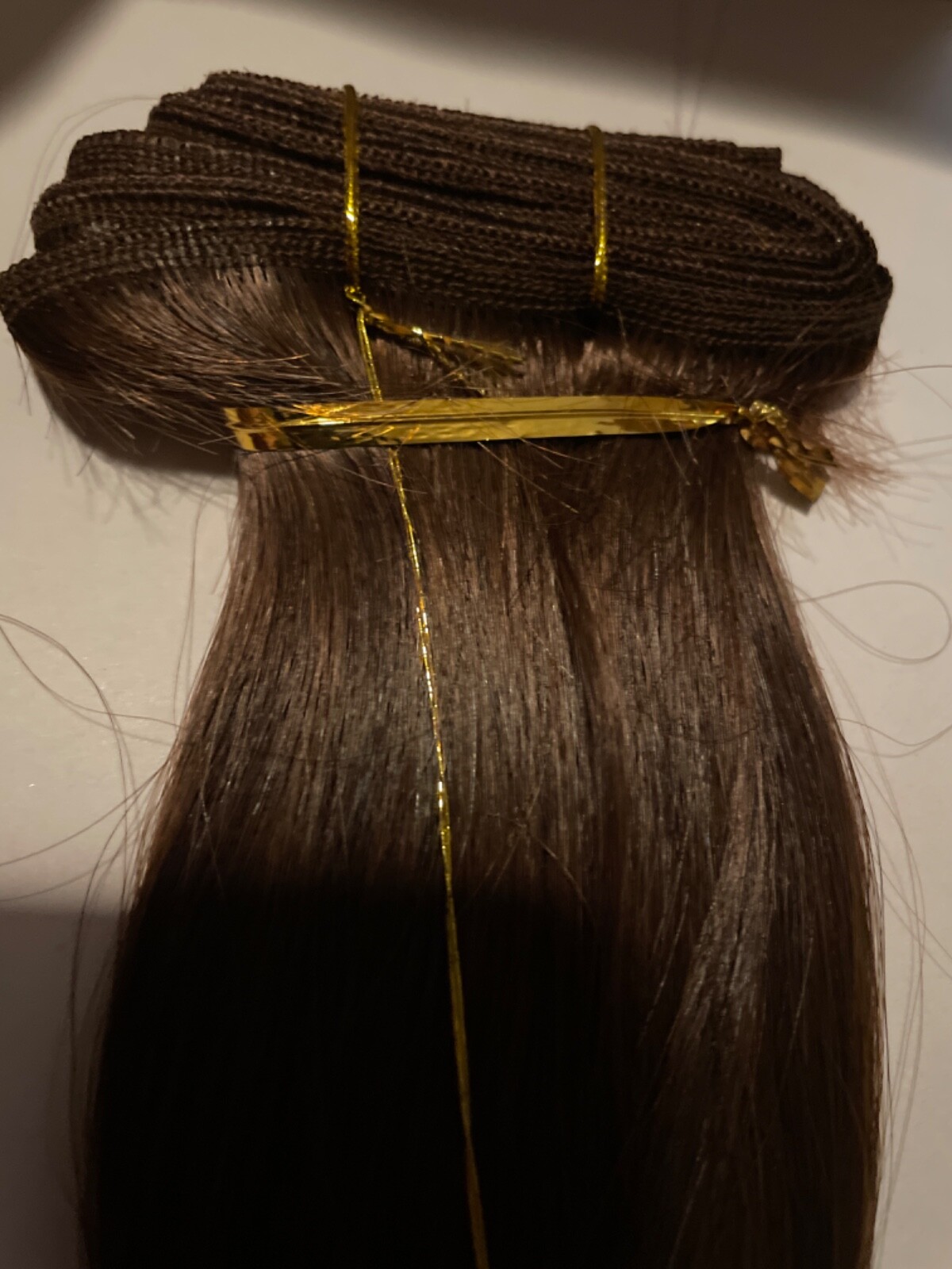 pure virgin remy hair 18″ color #4 on Weft.