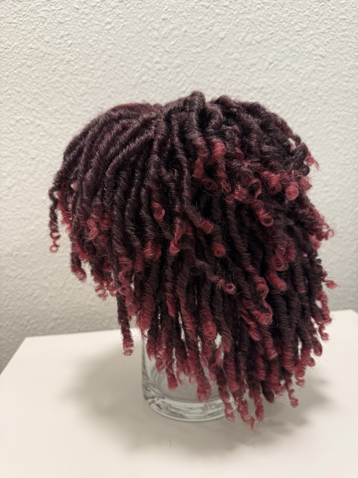 Burgundy Spiral Curl Wig Short Afro Twist Style – Synthetic Costume Cosplay Hair