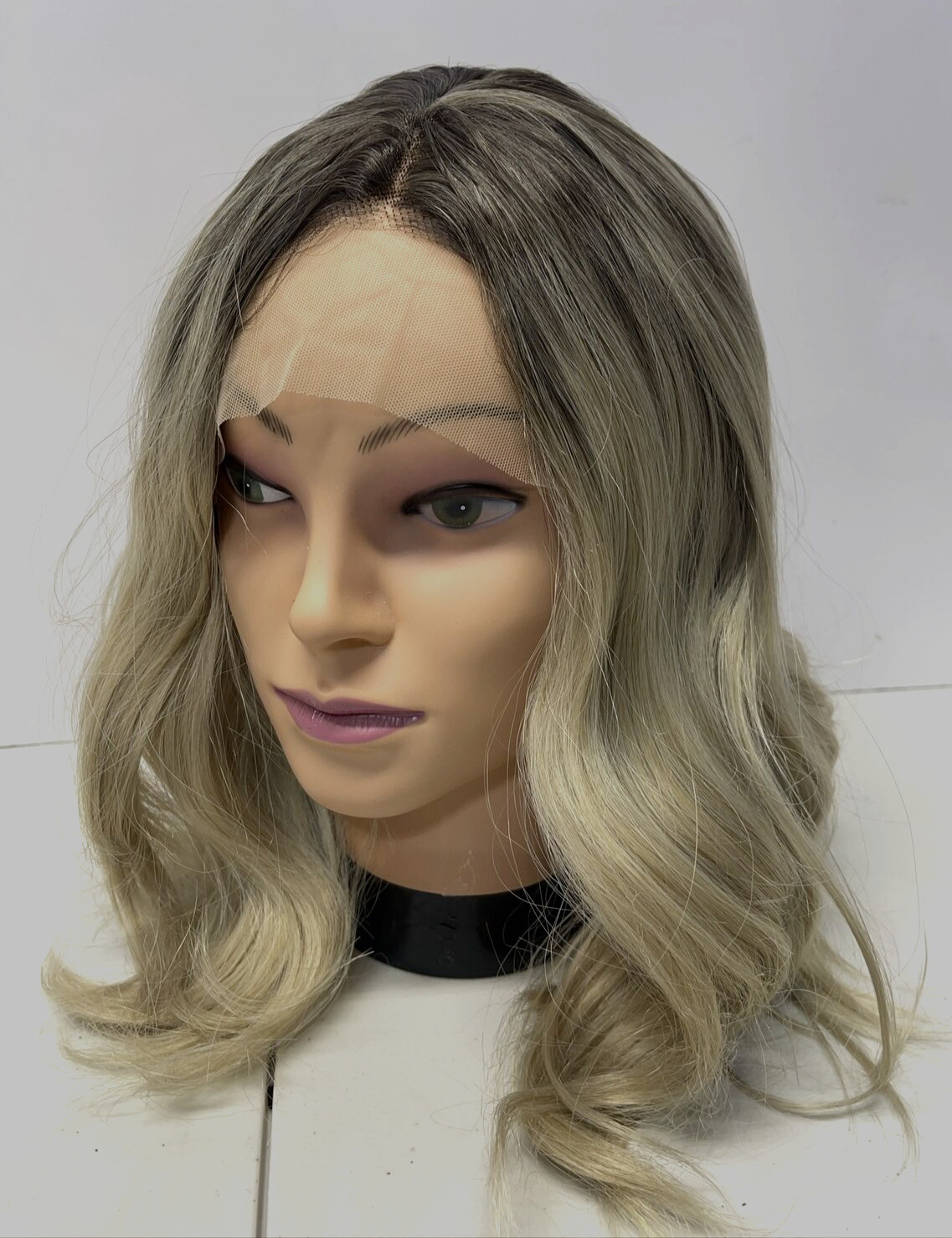 WOMEN’S LACE FRONT ROOTED MIXED OMBRE BLONDE SHORT WAVY Wig