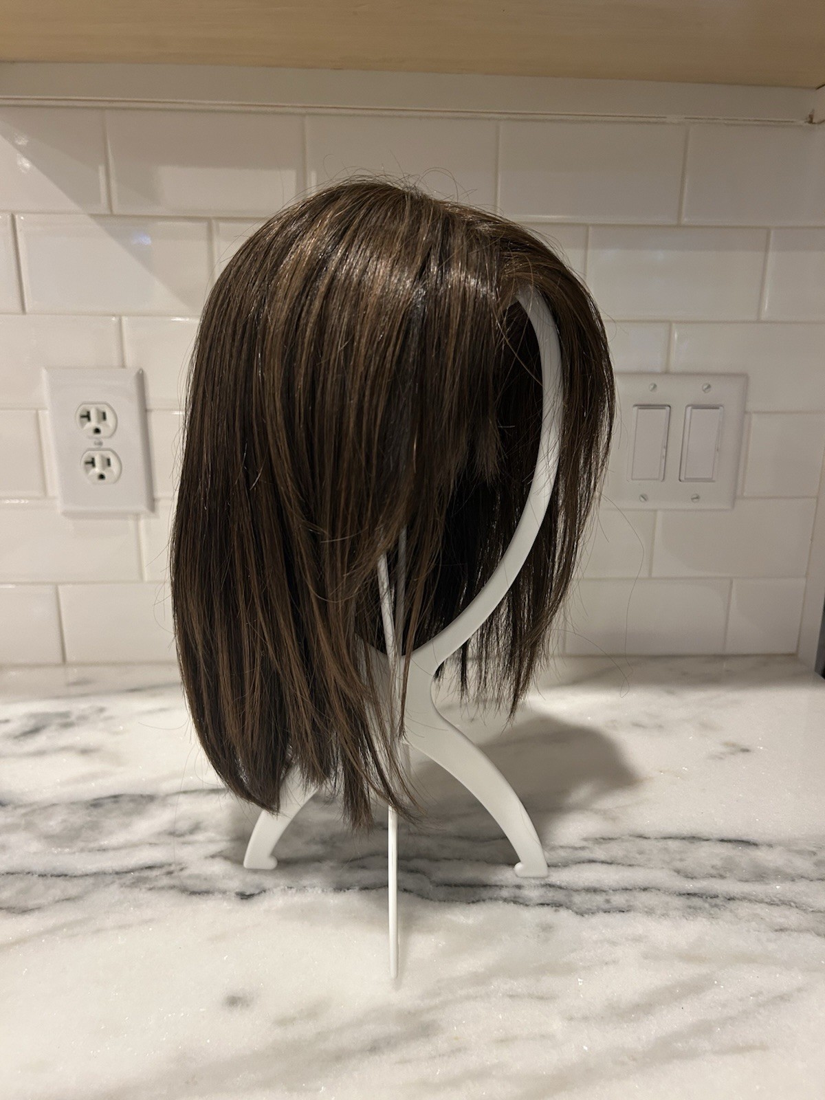 Gabor Lace Front Wig Medium Brown w/ Caramel Highlights Layered Bob Lob Avg Cap