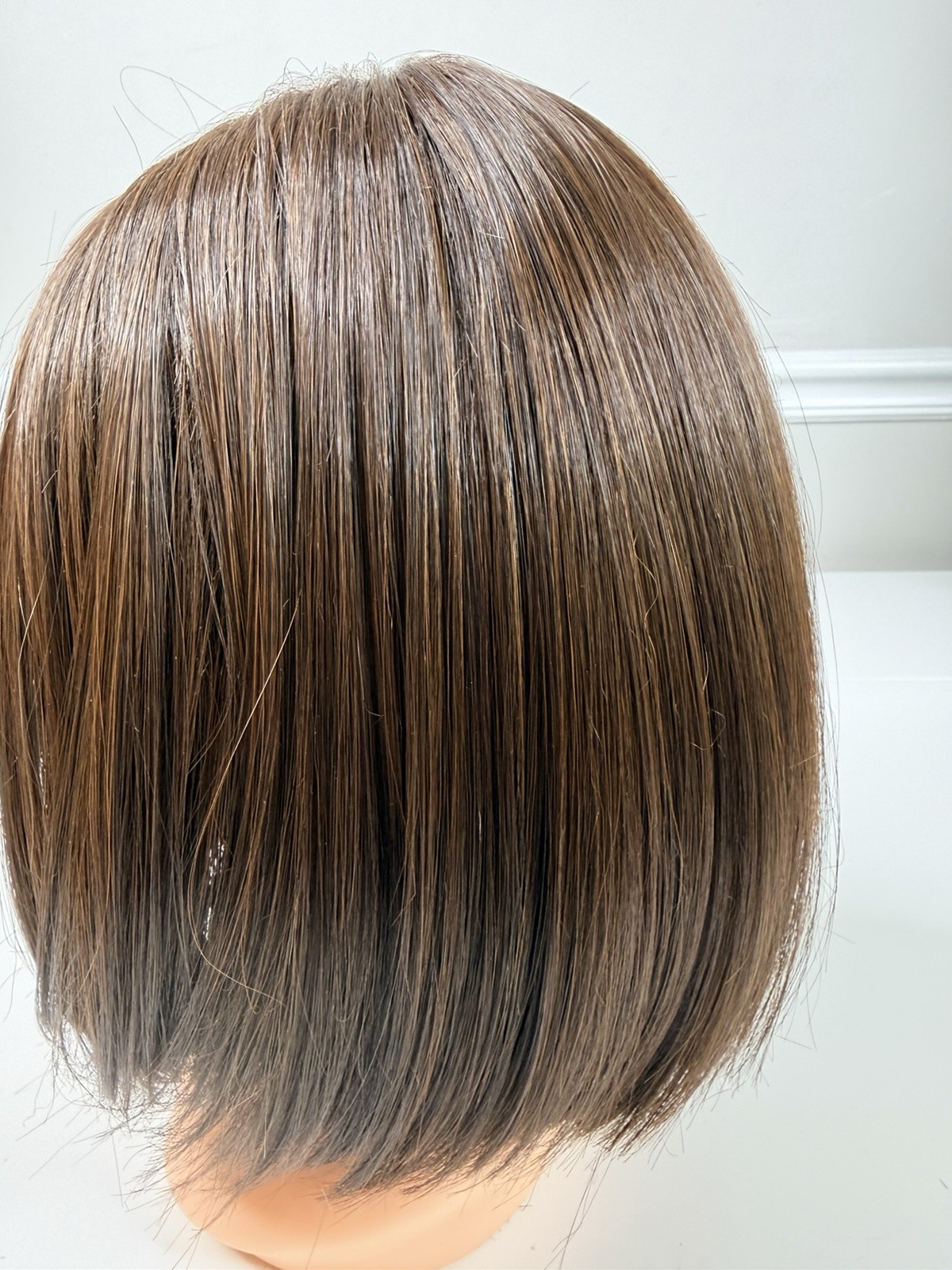 Raquel Welch Synthetic wig mono top Lace Front Wig RL 4/6 15743 angled Bob