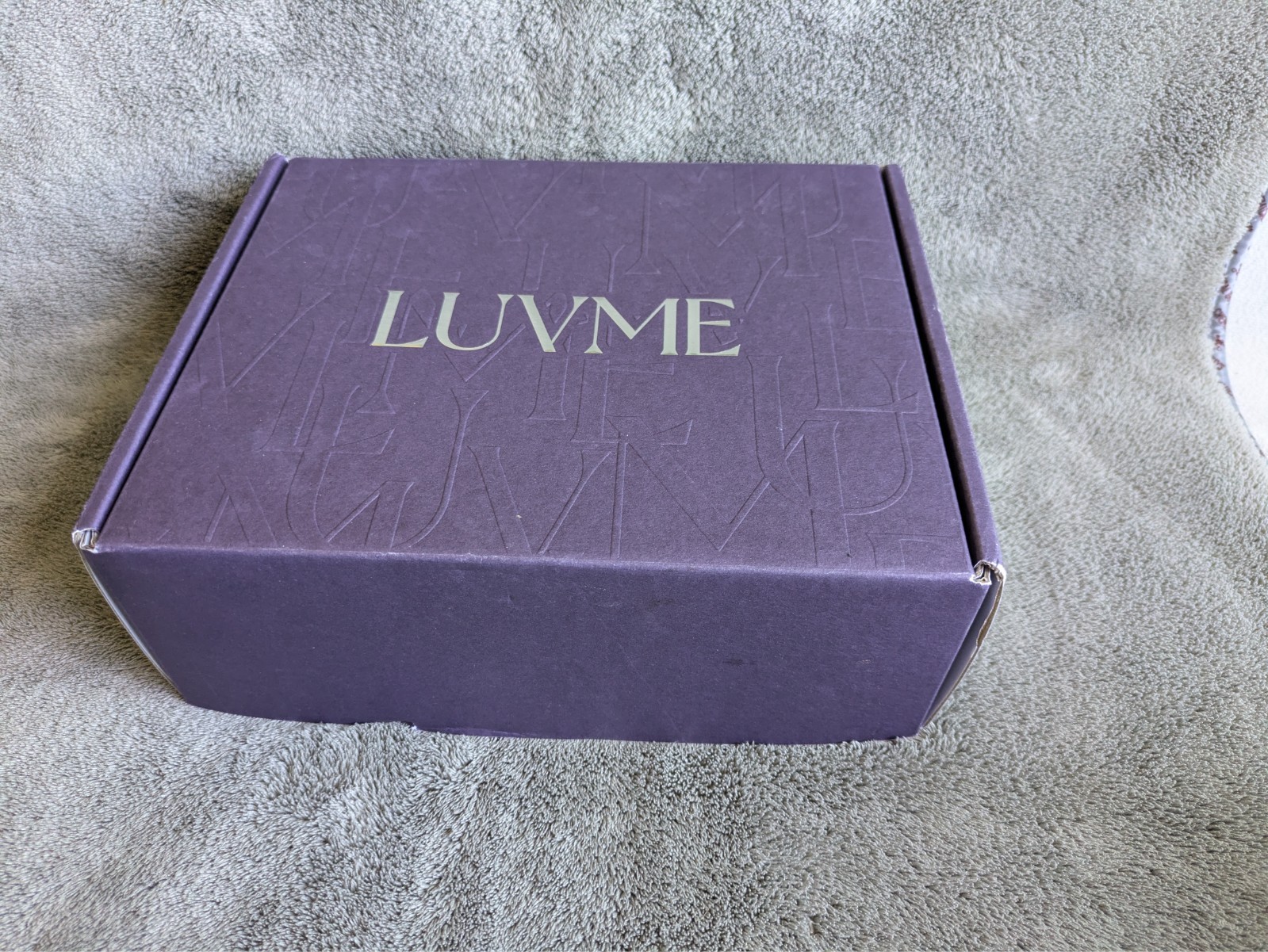 Luvme Human Hair Wig Red Long 19″ w Box Unused