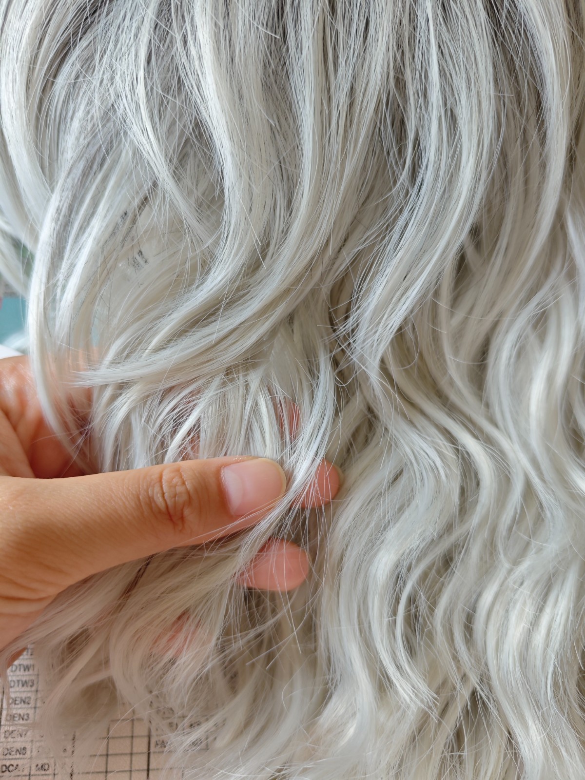 Ombre Silver Gray Bob Wig with Bangs for White Women Short Wavy Curly Charming W