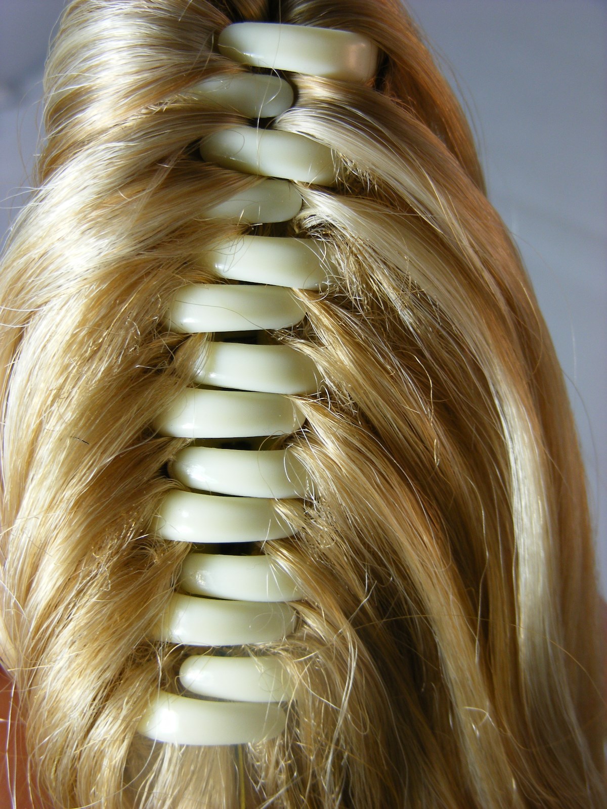 Hairpiece Clip-On Color # 24 Light GoldN Blonde 20″ long by Mona Lisa