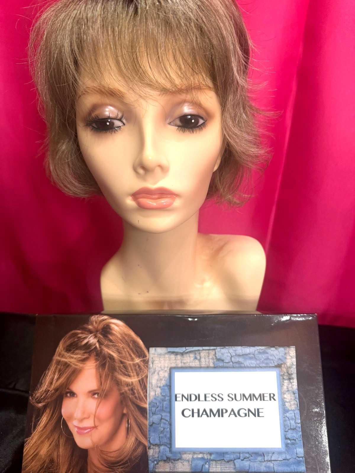 Jaclyn Smith Wig “ENDLESS SUMMER” Champagne with Roots NEW WITHOUT TAGS