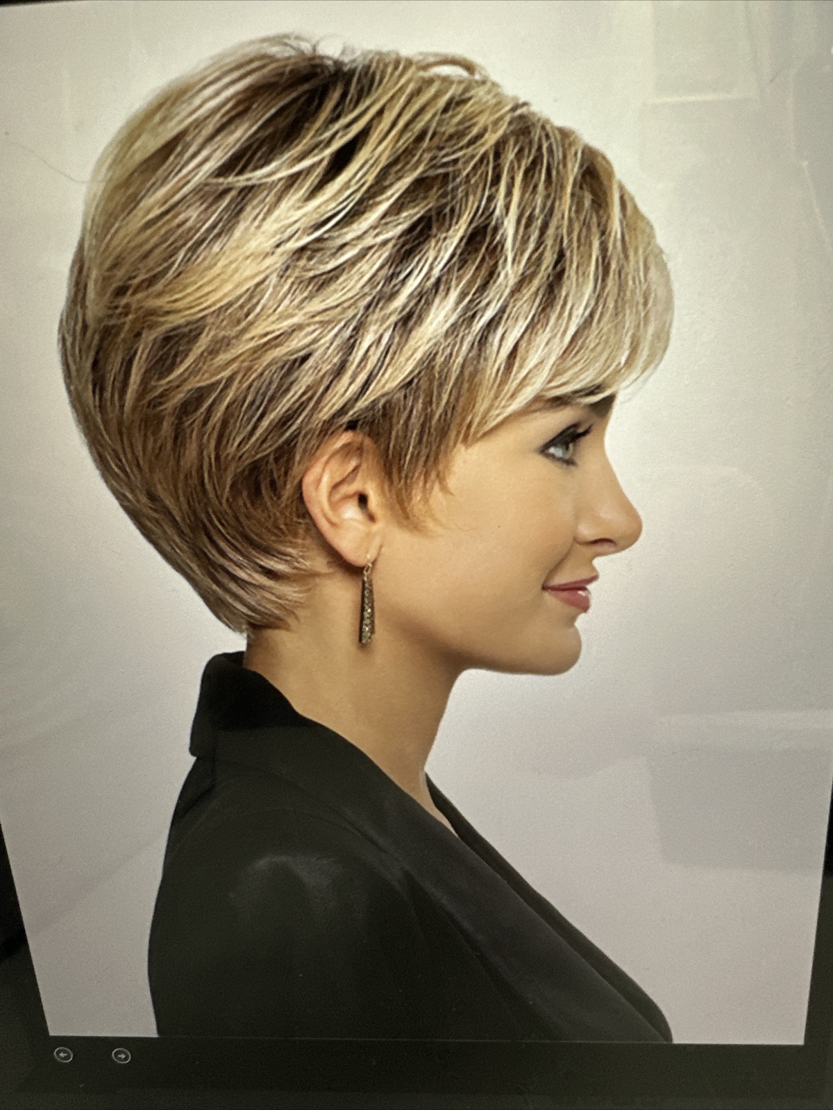 Hairdo Hair U Wear Wig Glamour Pix Silver/ Light Grey