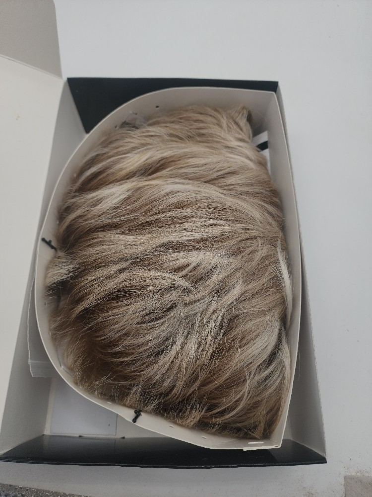 Toni Brattin Angelic Wig Platinum Blonde – Short Wavy Regular Cap Synthetic