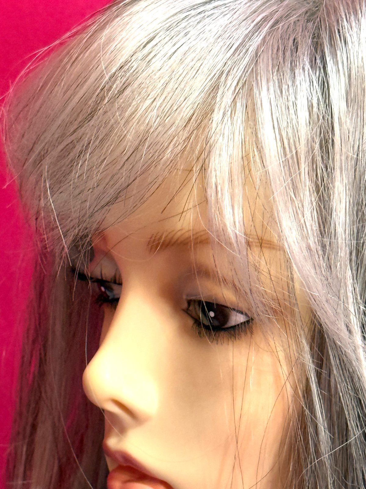 Godiva’s Secret Wigs “Taylor Wig” Silver Stone LARGE Cap