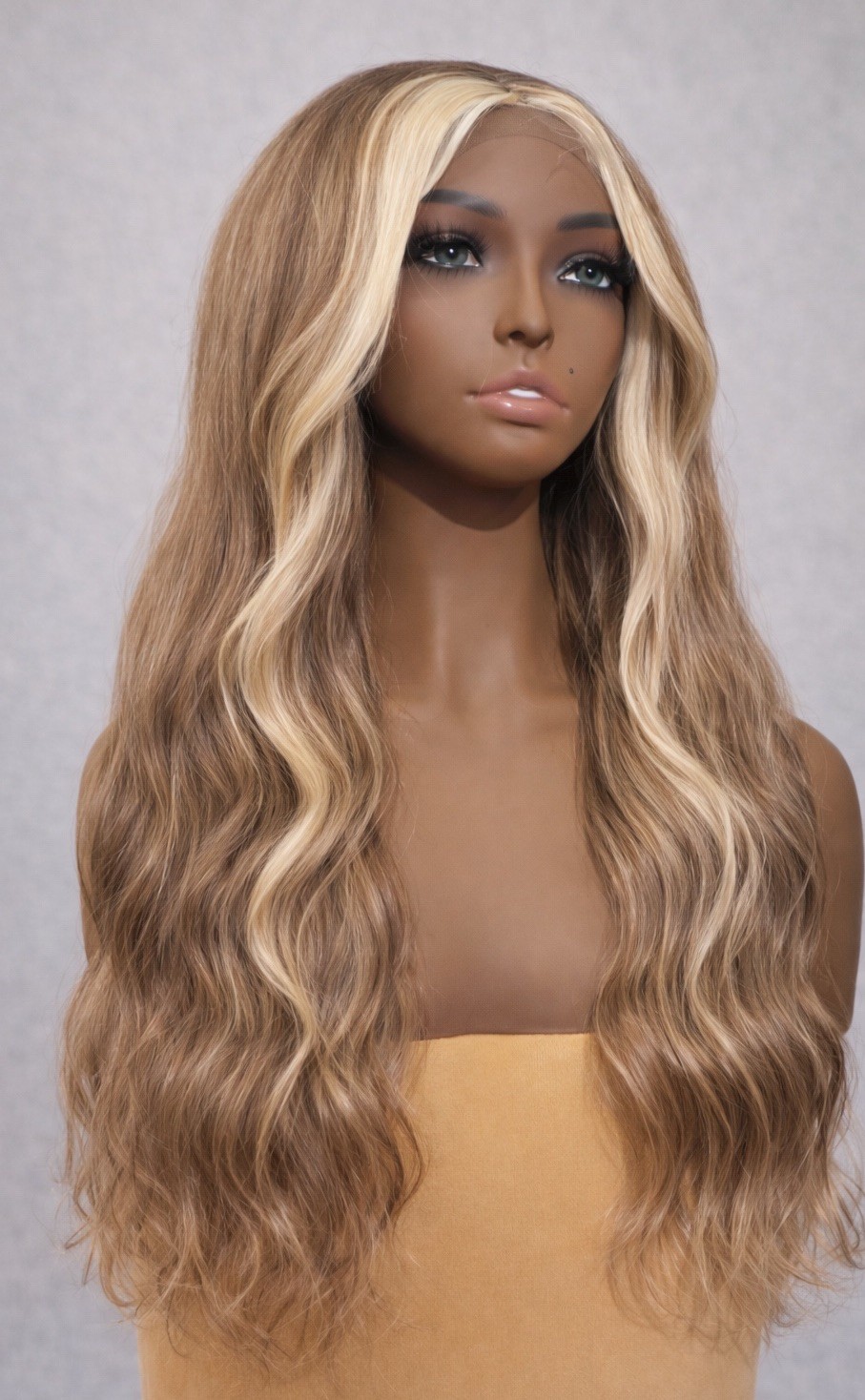 Highlight Blonde 30” 13×4 Body Wave Lace Front Human Hair Wig