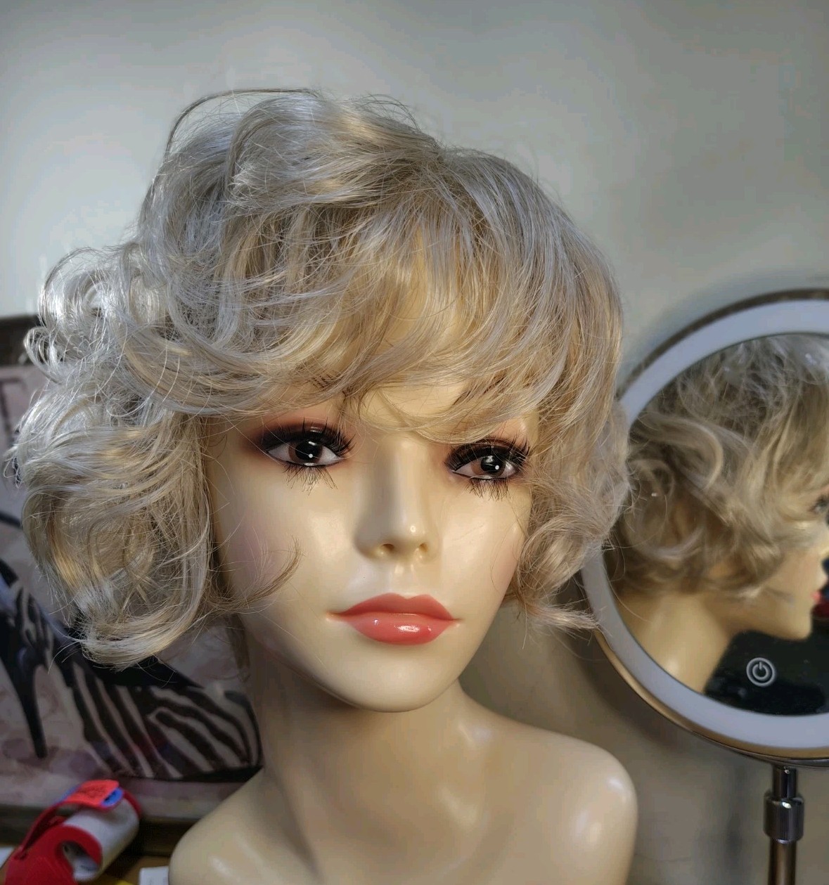 Paula Young Emersyn Wig 101 Platinum Ash Beige Curly Short Shag Cut