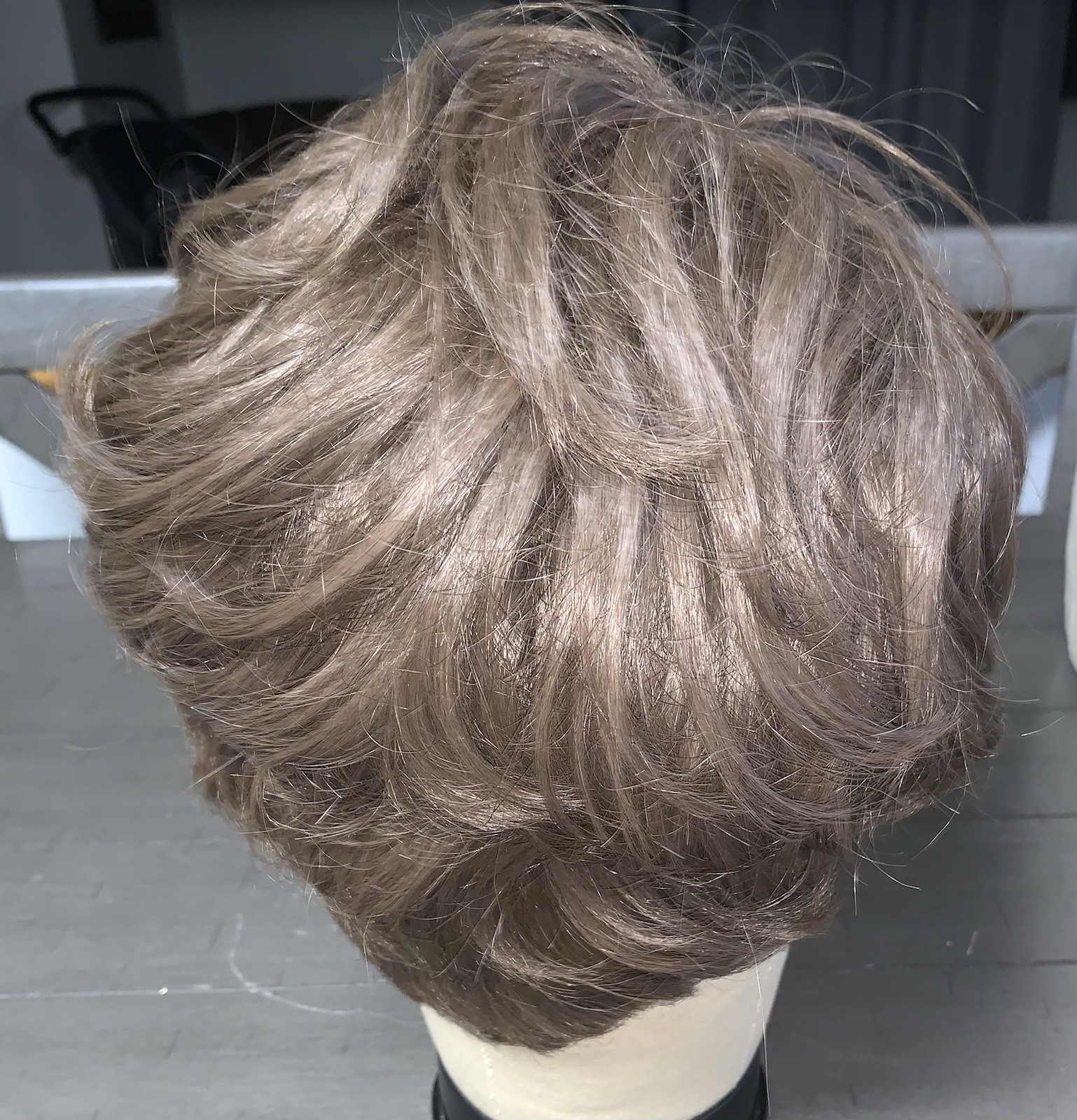B9 VTG 70s WONDERLON 70 USA WIG HAIR PIECE LIGHT BROWN SHORT LAYERED BANGS ML100