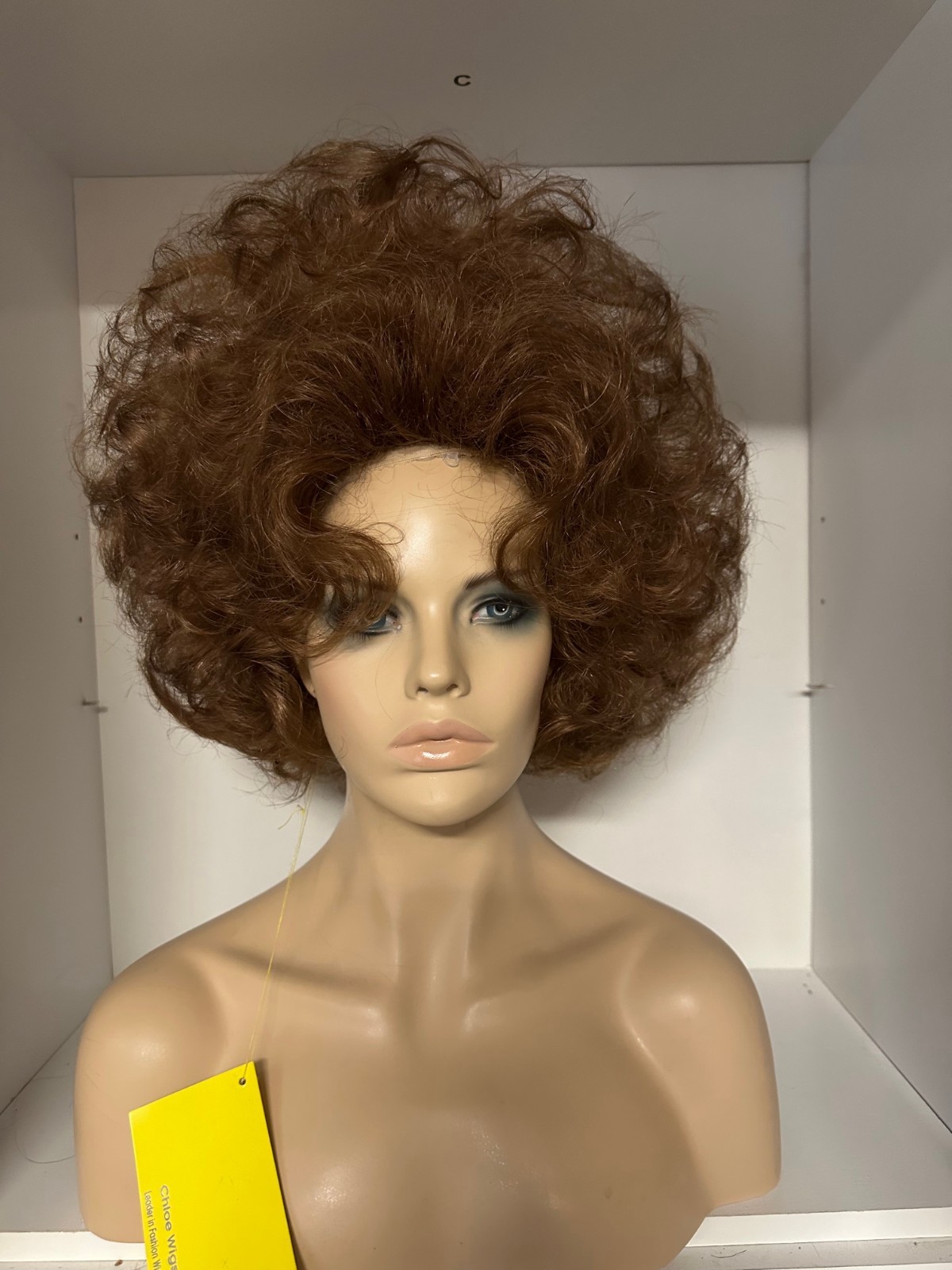 Vegas girl wig auburn classic look sassy and such a beautiful color wiga are f