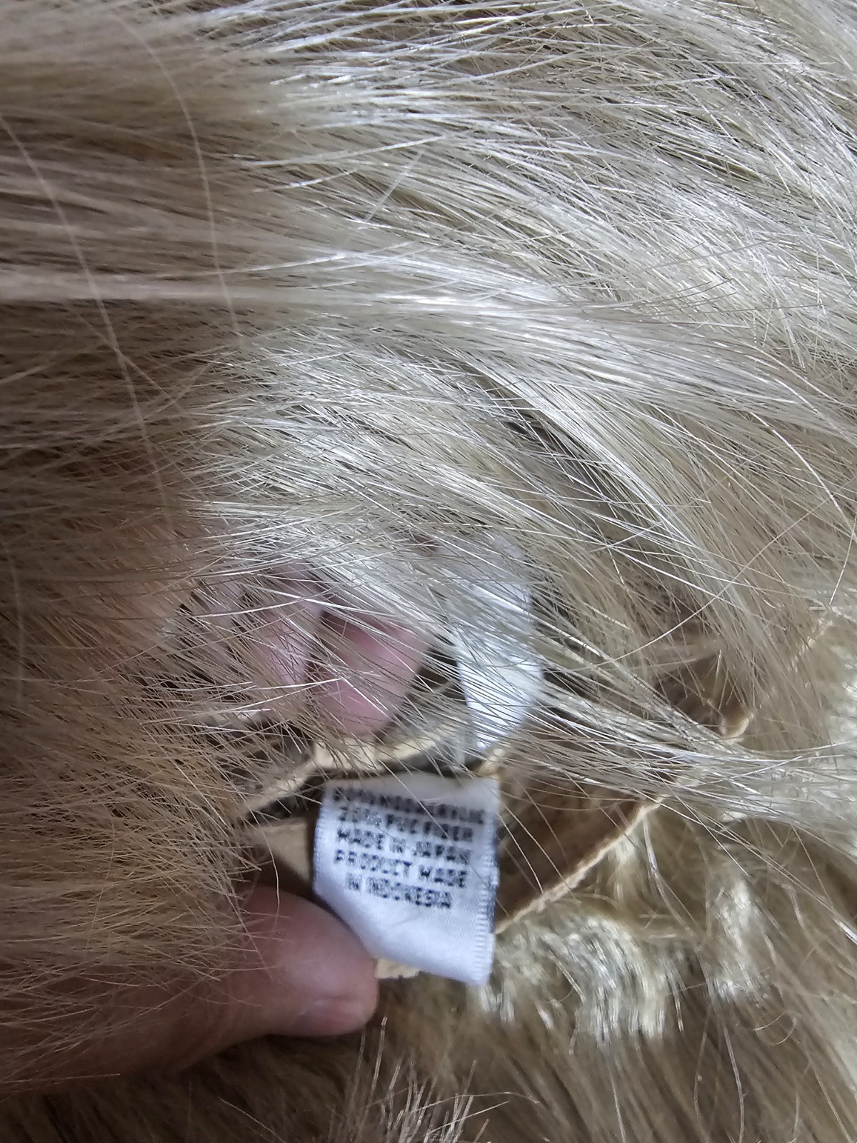 VINTAGE Paula Young SHERYL Wig • Salon Quality Synthetic • SZ Average Blonde