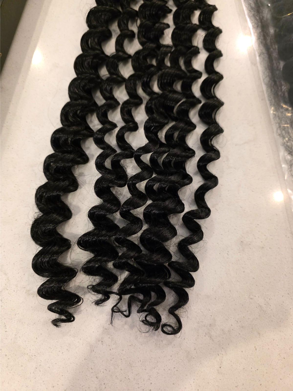 Miracle Knots Hair Deep Wave 20″ 120 grams 100 Strands Synthetic Pre-Separated