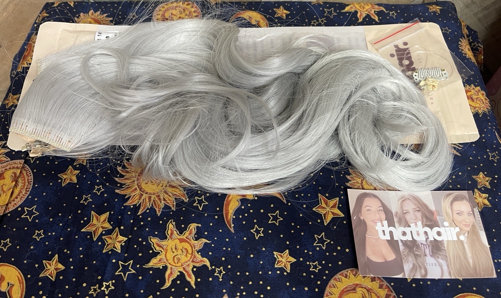 Thathair High Quality 14” Halo Extensions Silver Light Grey Wavy Straight Set