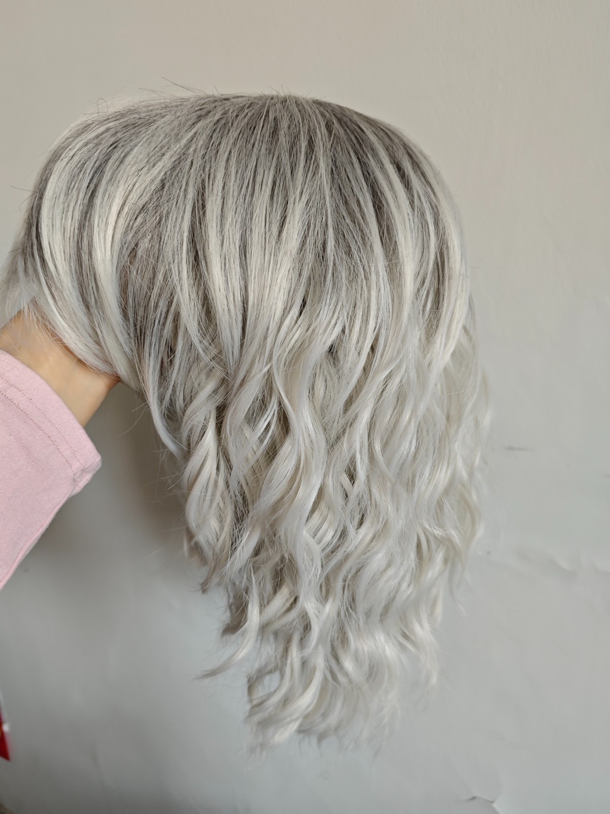 Ombre Silver Gray Bob Wig with Bangs for White Women Short Wavy Curly Charming W