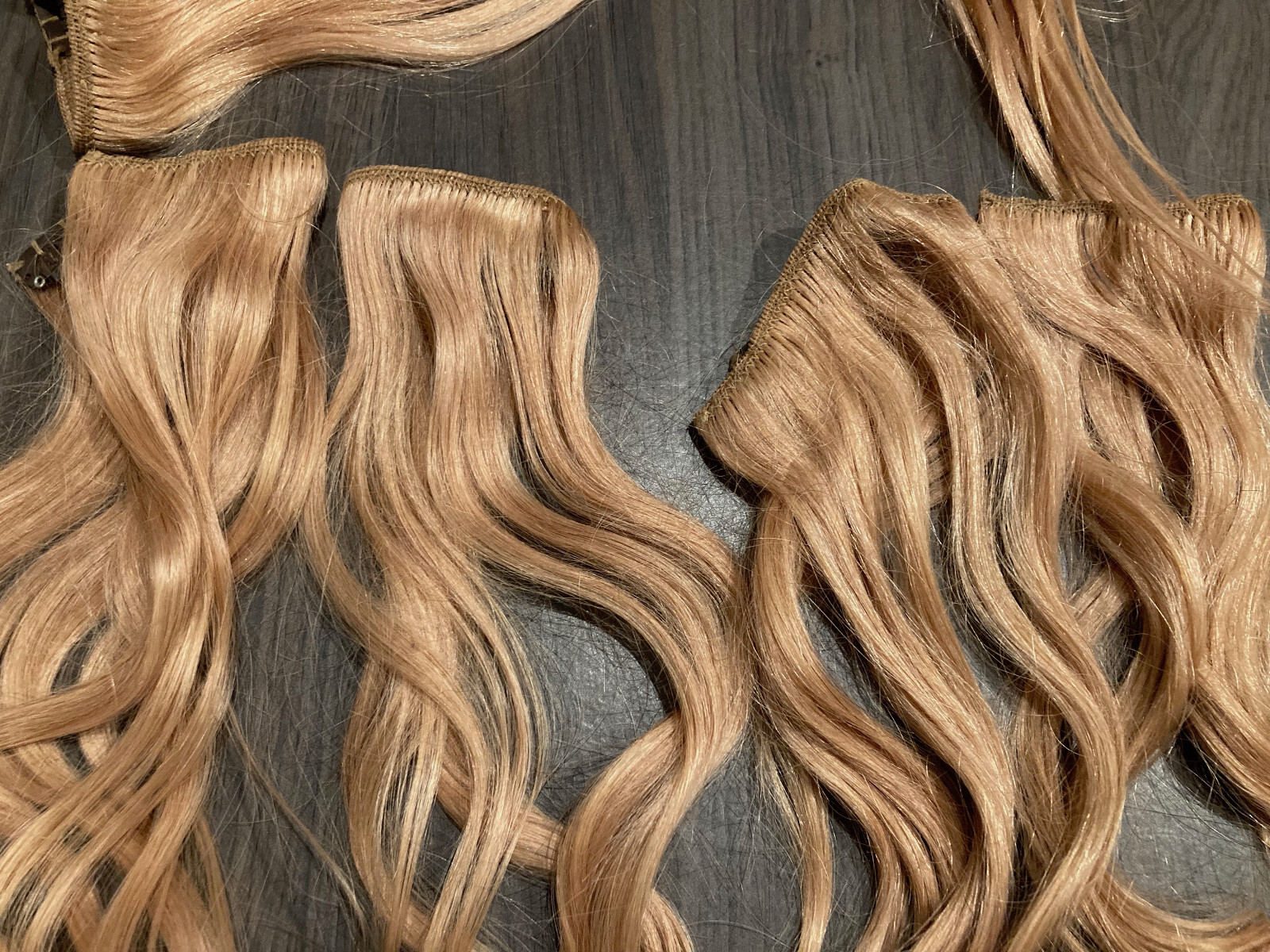 Royale Clip on Hair Extensions 100% Human Remy 19″