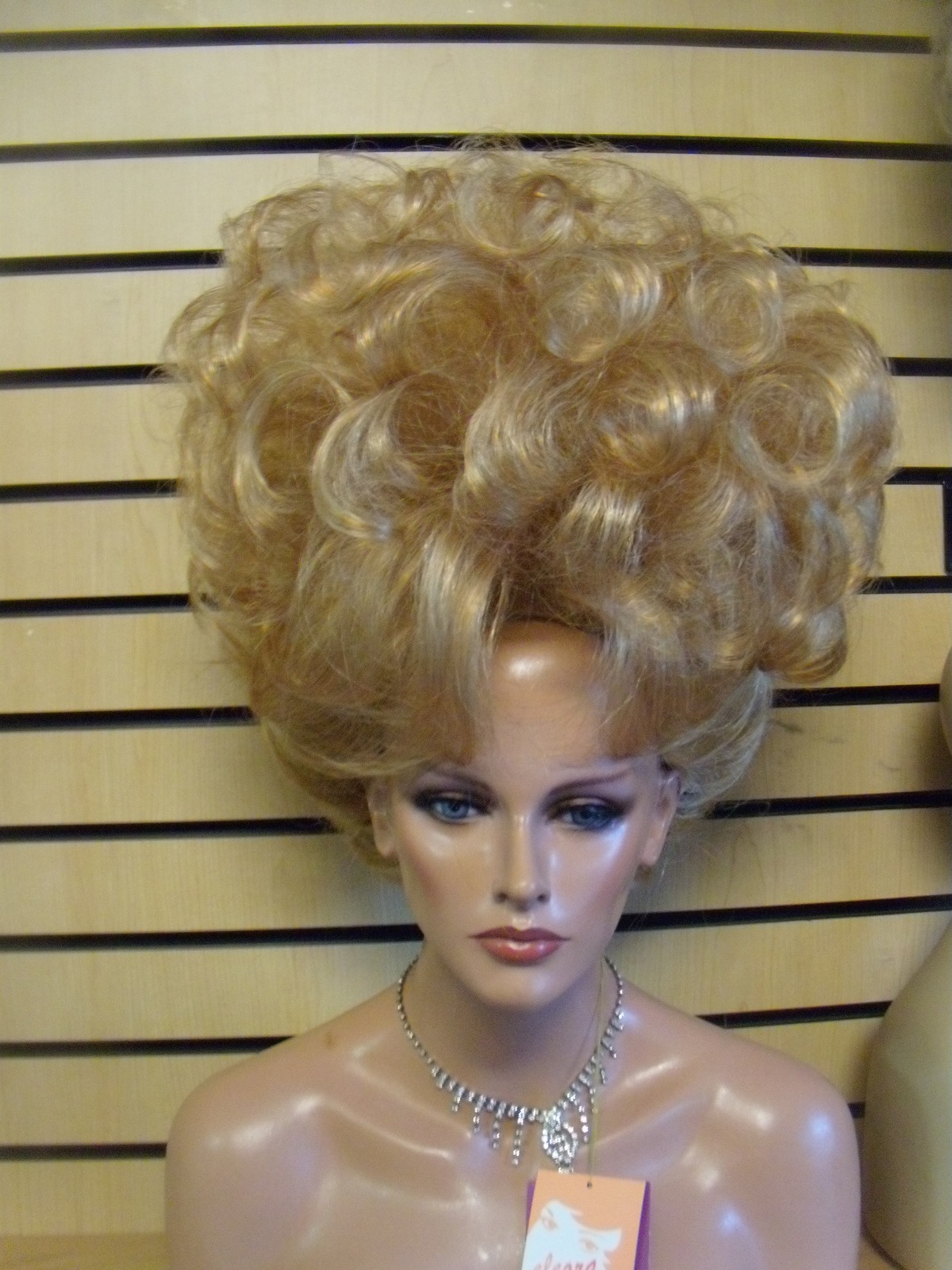 SIN CITY WIGS BIG UPDO SOFT VOLUMINOUS CURLS FLUFFY ELEGANT DRAG QUEEN SEXY HOT