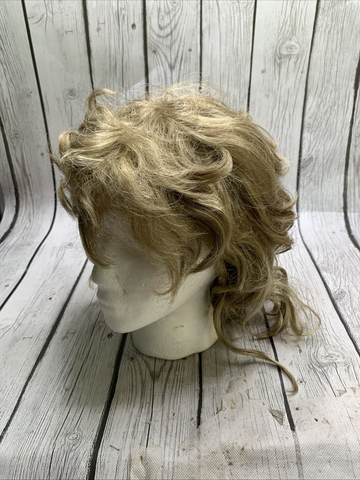 Mona Lisa Wig Modacrylic Short Dirty Blonde
