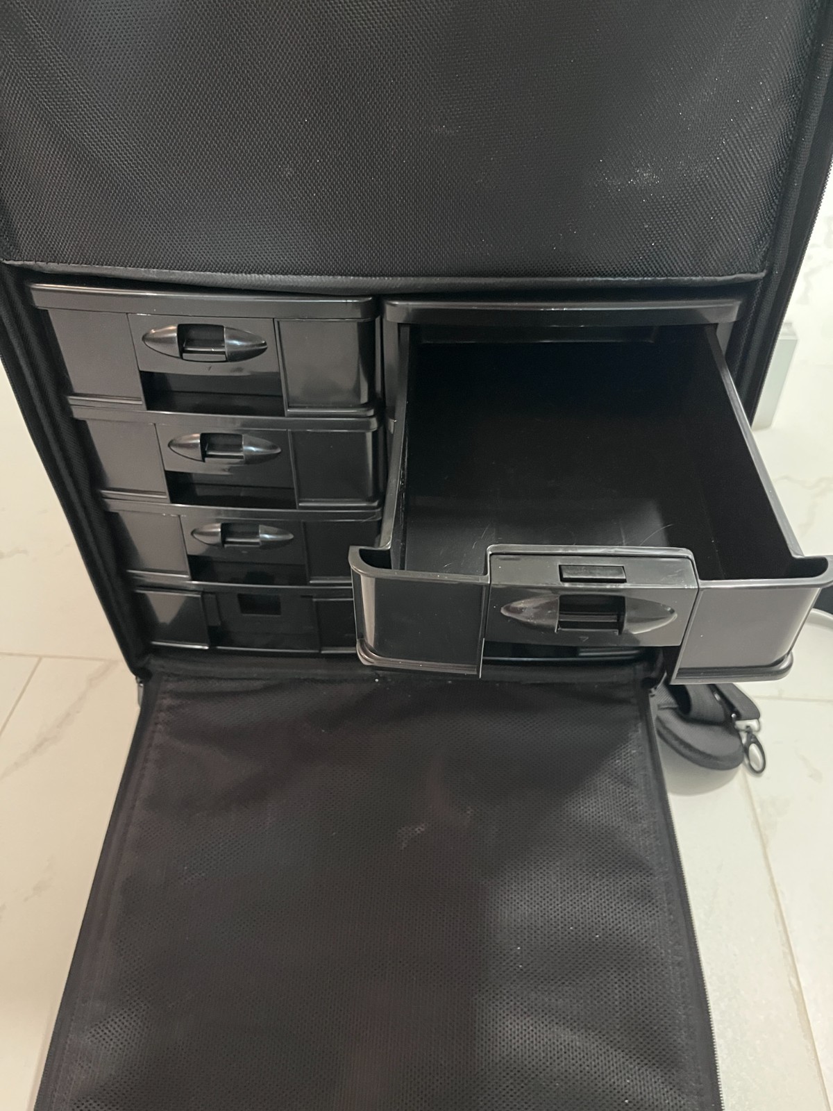 Bellami Professional Beautrician Organizer / Travel Rolling Case Luggage Extras
