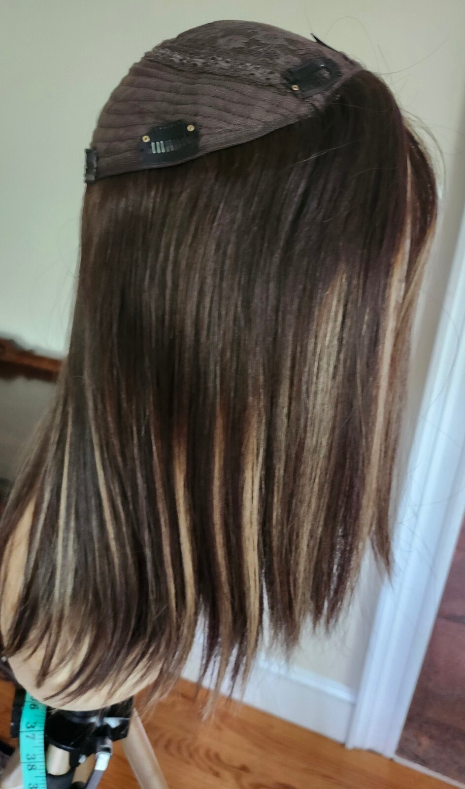 100% HUMAN RUSSIAN HAIR TOPPER SILKTOP 8X8 CAP 18″ LONG FREE PARTING HIGHLIGHTS