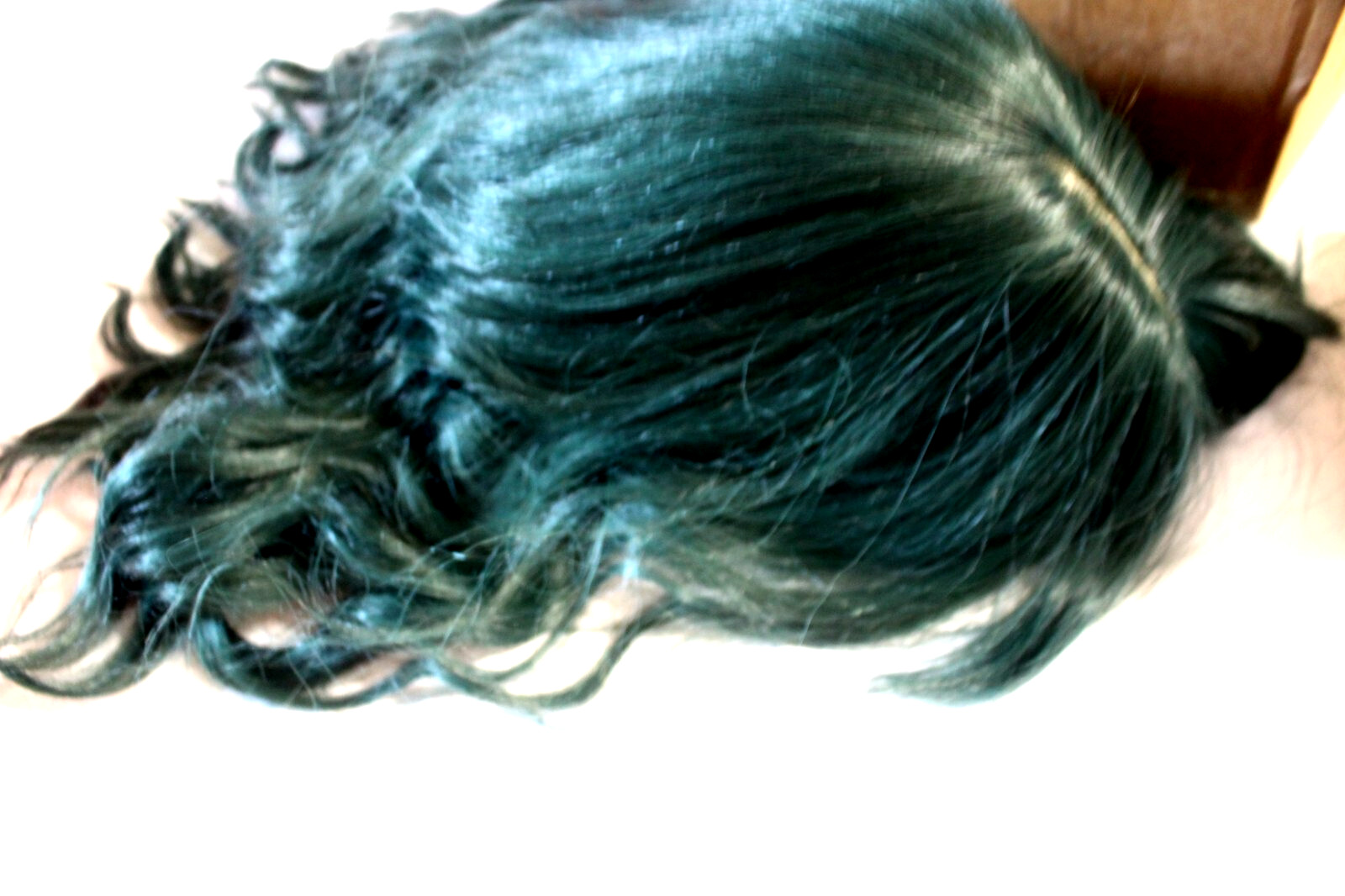 PASTEL DARK GREEN WIG WAVY HAIR WITH BANGS