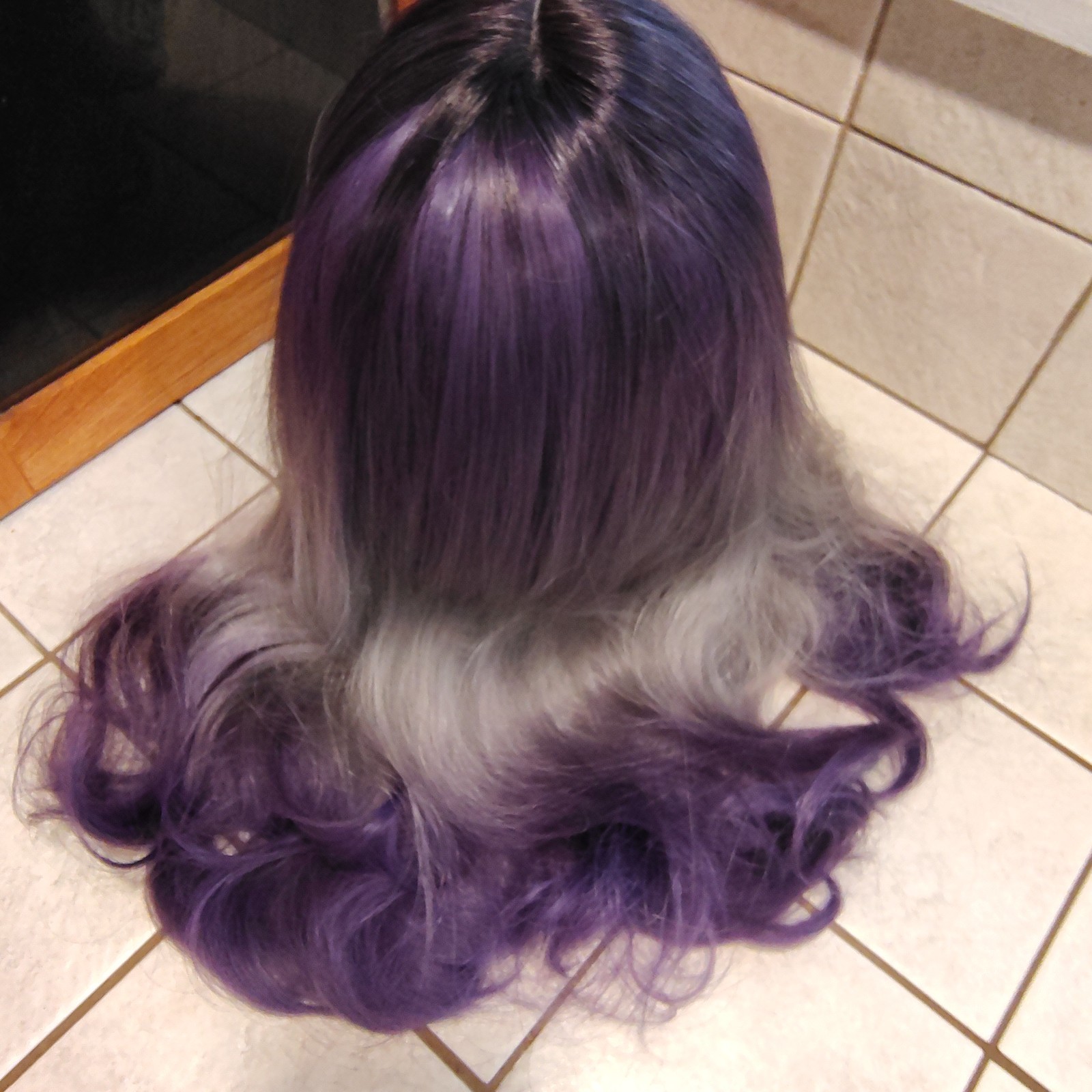 Synthetic Wig K-pop Idol Style ombre black White Purple Wave 18 Inch & Bangs B74