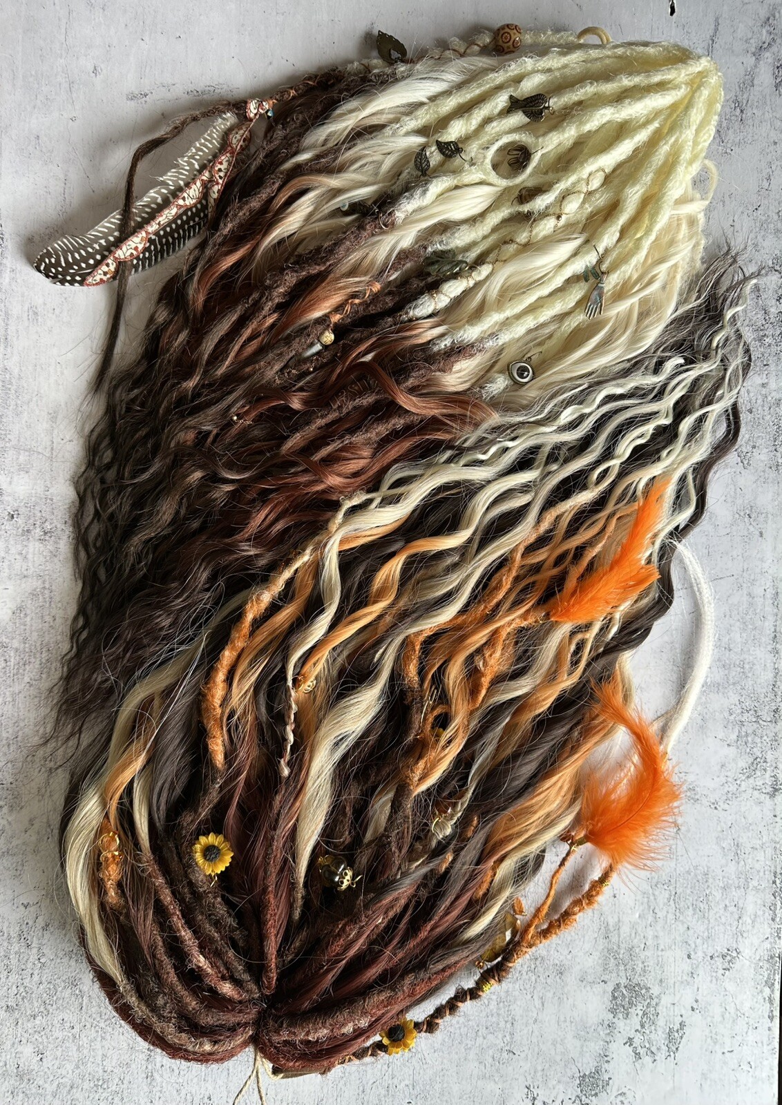 Dreadlocks Boho Curls DE 60 pieces – 120 ends + free elastic band decoration