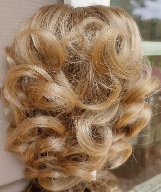 2 Clip on Hair Pieces NWT color #12T16 Dark Blnd/HONEY BLONDE 1 Curly &1 Braids
