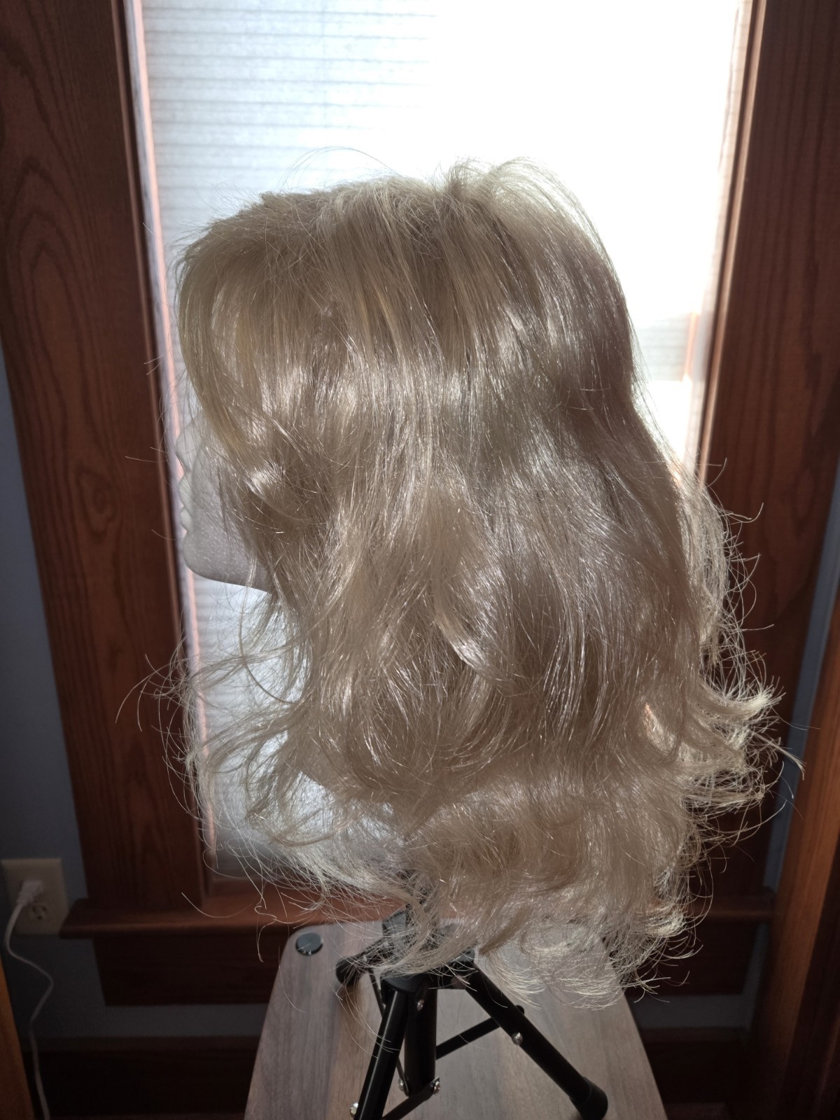 Paula Young Kyra Synthetic Wavy Classic Cap Free-Part Wig – Light Blonde 3917