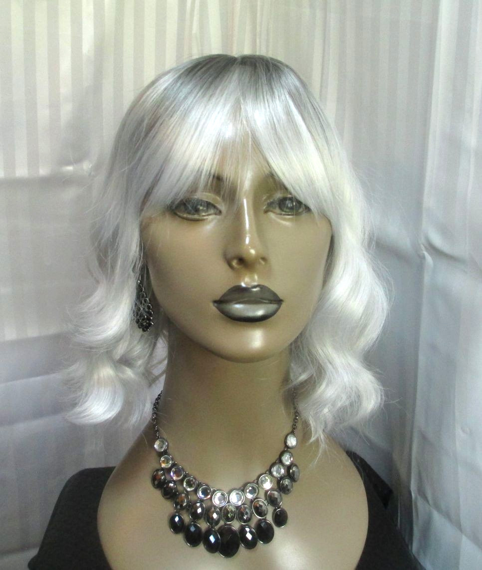 740-40 Fashion topper w/bangs light gray 60 , black roots heat safe NEW