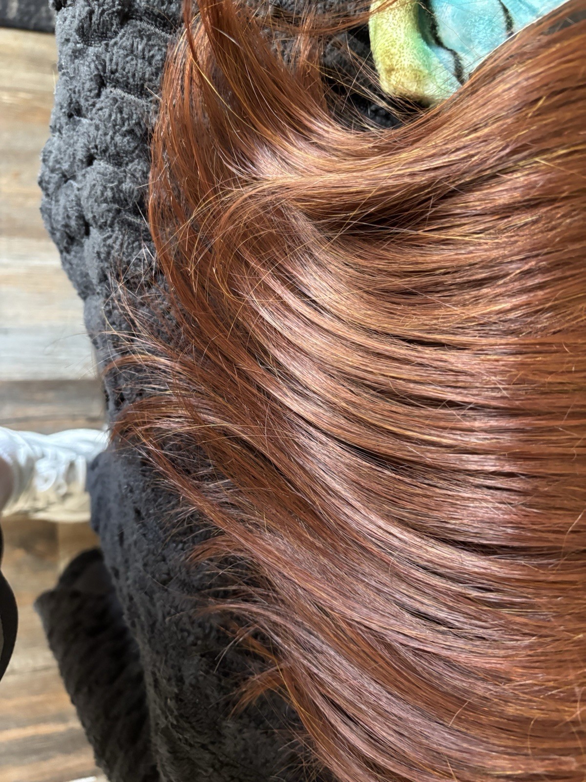 Belle Tress Tea Leaf Layer – Lace Front Hand Tied Wig: Size up to 23”/24” circ